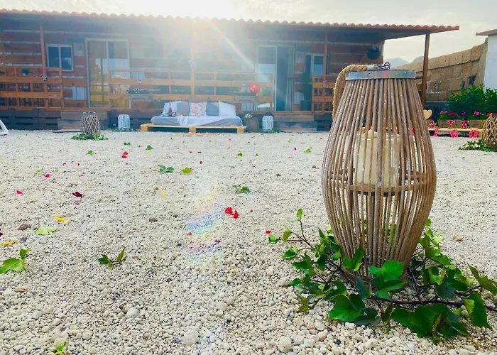 Alisios Hot Tub, Piscina Y Naturaleza * Buzanada