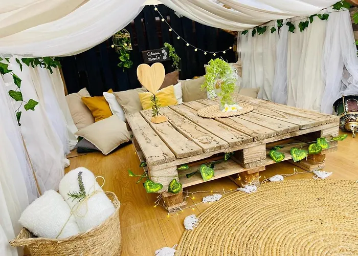 アパート Alisios Hot Tub, Piscina Y Naturaleza Buzanada