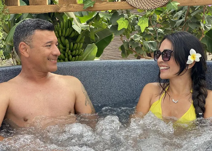 Alisios Hot Tub, Piscina Y Naturaleza アパート *