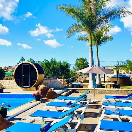 Alisios Hot Tub, Piscina Y Naturaleza * Buzanada