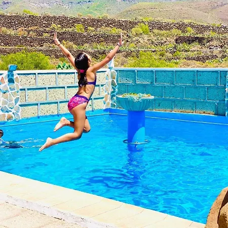 Alisios Hot Tub, Piscina Y Naturaleza * Buzanada