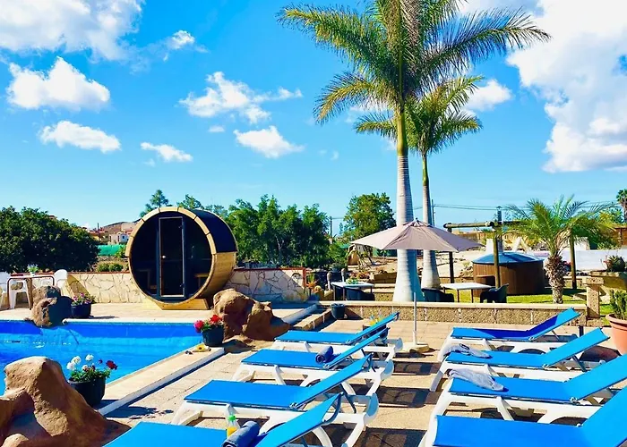 Alisios Hot Tub, Piscina Y Naturaleza * Buzanada